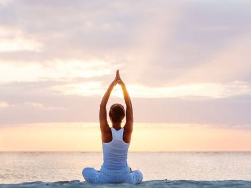 Sống An Yên Mỗi Ngày Với Triết Lý Yoga: Bí Quyết Chánh Niệm Và Hạnh Phúc